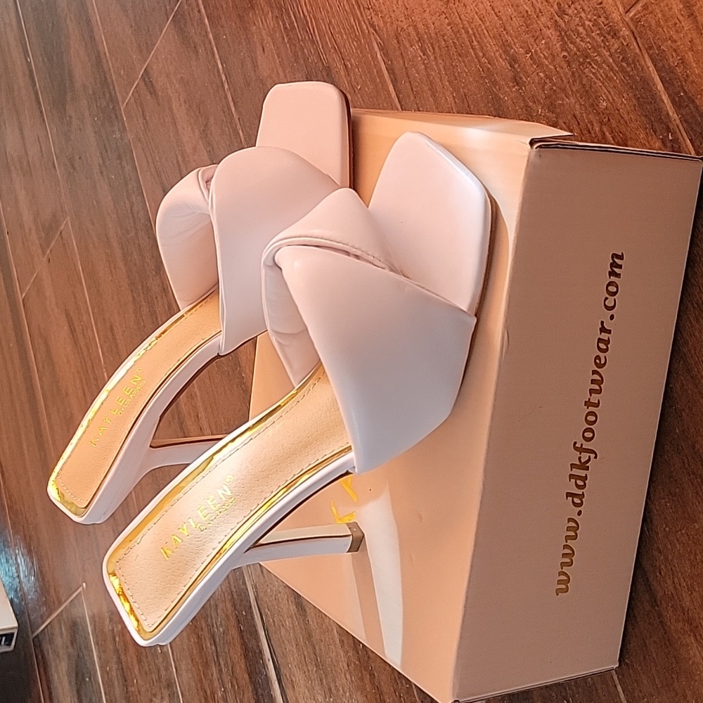 Shoes brand new